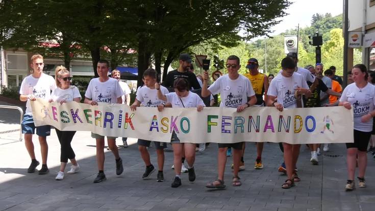 ‘Korrika ezin dutenengatik’ erronkak 110 kilometro egin ditu Goierrin esklerosi anizkoitzaren alde