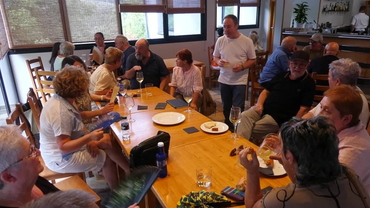 Beroaren ondorioz egitaraua murriztuta ospatu dute Lierniko erromeria