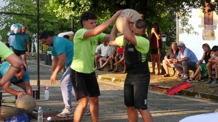 Zeraingo herri kirolek gazte eta beteranoen arteko lehia piztu dute