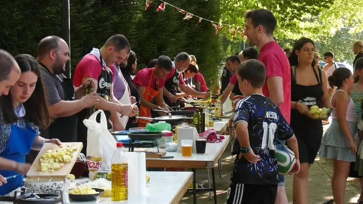 Giro ederra eta tortilla bikainak Aztiriako Santa Marina festetako txapelketan