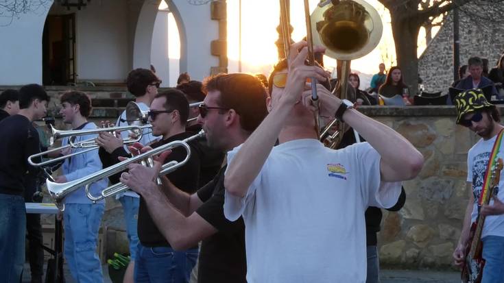 Giro paregabean ospatu dira gazte festak