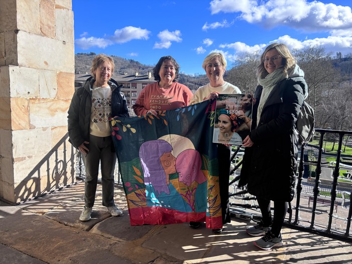 1580 euro bildu ziren Izan Inurri bertso saioan