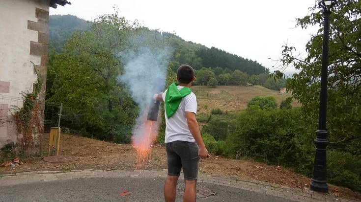 Zeraingo festek pregoiarekin eman diote hasiera aurtengo jai egitarauari
