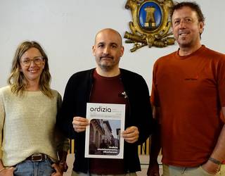 2026ko Aurrekontua eta proiektu nagusiak biltzen dituen aldizkaria banatu du Udalak