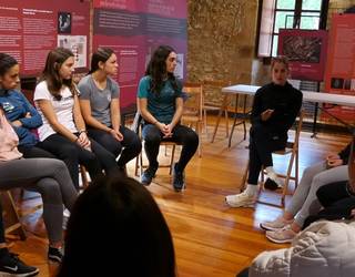 Malen Osaren pausoek neska gazteentzat bidea zabaldu zuten Anduetzan