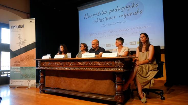 Kulturartekotasuna eta euskara ardatz hartuta, "Eskolatik azokara" egitasmoa lantzen ari da Urdaneta Ikastetxean