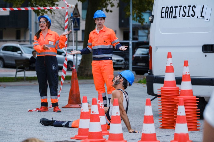Kale antzerkia: "Eraitsi SL"