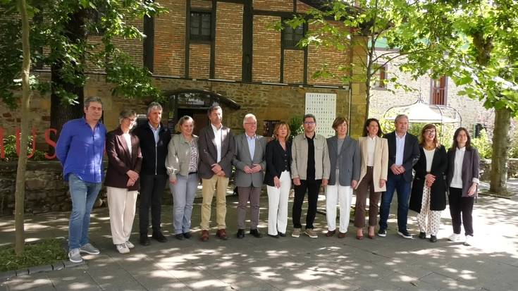 Foru Aldundiko Diputatuen Kontseilua Zumalakarregi Museoan bildu da