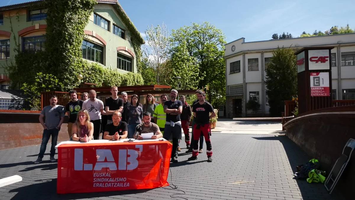 CAF talde osoko lan baldintzak bateratzea eskatu dio LABek zuzendaritzari