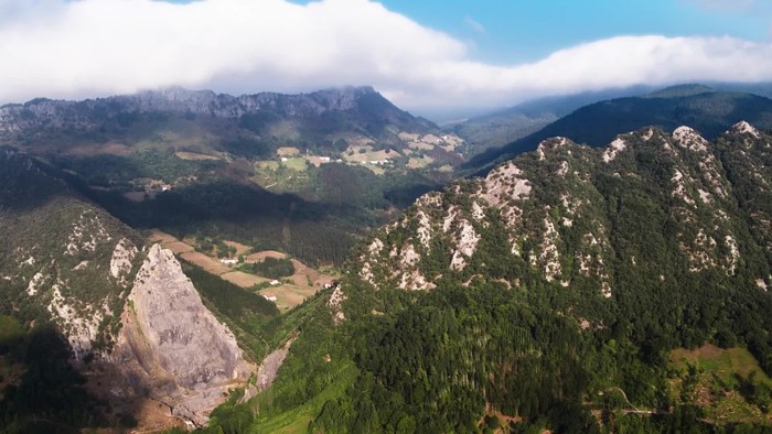 GURE MENDIEI BEGIRA, ZER DIO GEOLOGIAK?