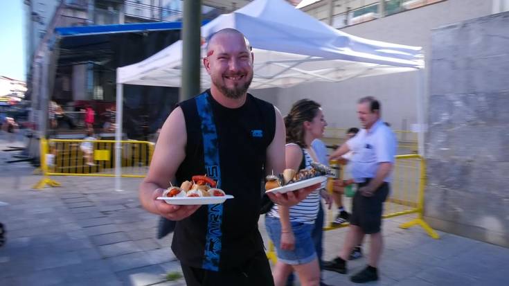 Festa giroa nabarmendu zen Ezkiaga auzoko festetako txistorra eta sardinadan