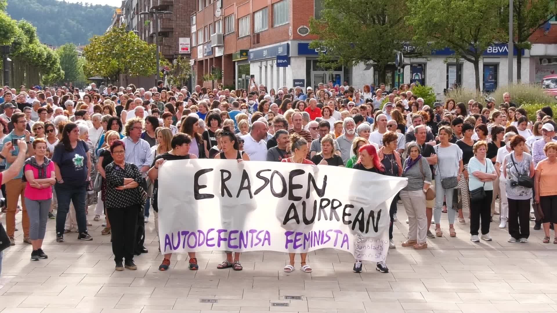 Elkarretaratzeak gaur arratsaldean Bilboko erailketa matxista salatzeko