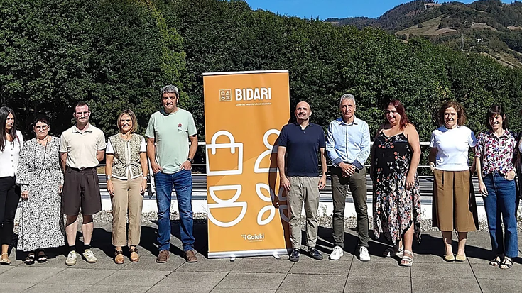BIDARIK NEGOZIOEN ESKUALDATZEA ERRAZTEKO ZERBITZU BERRIA JARRI DU MARTXAN