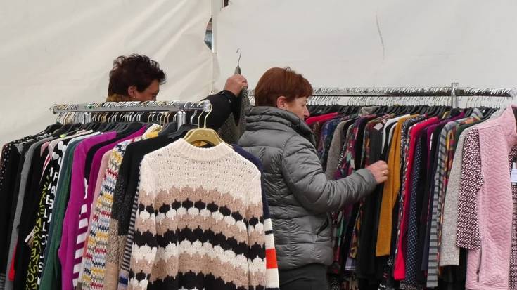 Merkatariak irtengo dira kalera bihar eta etzi Beasaingo Stock Azokan