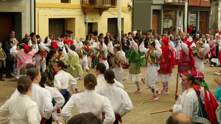 Zazpi dantza talde elkartuko dira larunbateko Goierriko Dantzari Helduen Topaketan