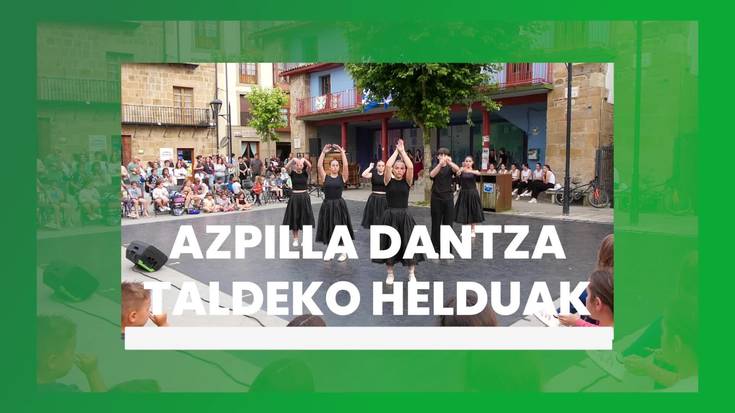 Azpilla Dantza Taldeko helduak