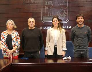 Frankismoak eragin zituen giza eskubideen urraketak bildu eta ezagutaraziko dituzte Aranzadik eta Ataungo Udalak