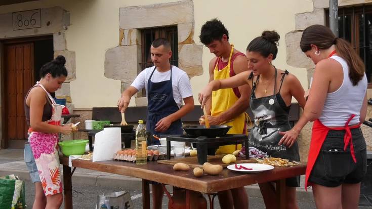 Patata tortilla lehiaketa ospatu dute Mutiloan