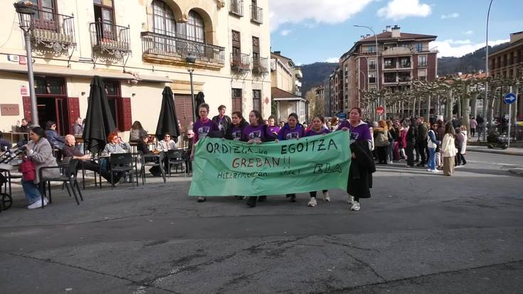 40 eguneko greba mugagabearen ondoren, San Jose Egoitzako langileek aurrerapausorik izan ez dela salatu dute