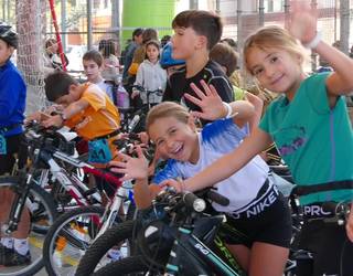 Gaztetxoen duatloia antolatu zuten asteburuan Lazkaon