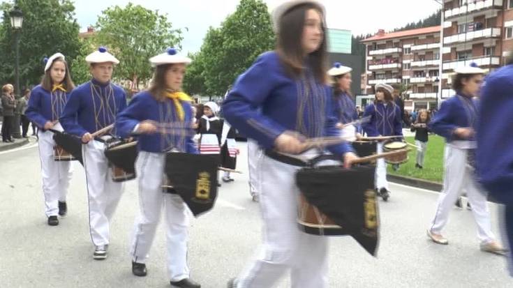 Lazkaoko  festak haurren danborrada 2014