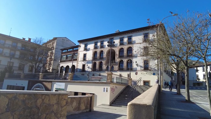 ¿Cómo ayudar a nuestros/as hijos/as con las tareas escolares si no sabemos euskera?