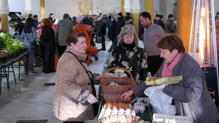 Beasaingo azokaren mendeurrena ospatu dute