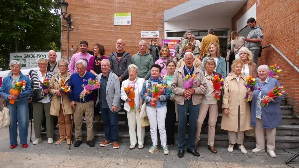 Lehenengo Kilometroak sortu eta antolatu zutenei omenaldia egin diete