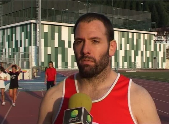Ordizia Rugby taldeko jokalari izandako Urtzi Abanzabalegi hil da lan istripu batean.