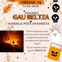 Ataungo Gau Beltza kandela-pote apainketa