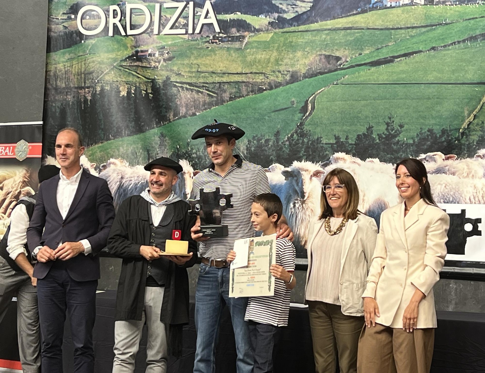 Unai Lekuona Ruiz de Luzuriaga arabarrak irabazi du gazta txapelketa