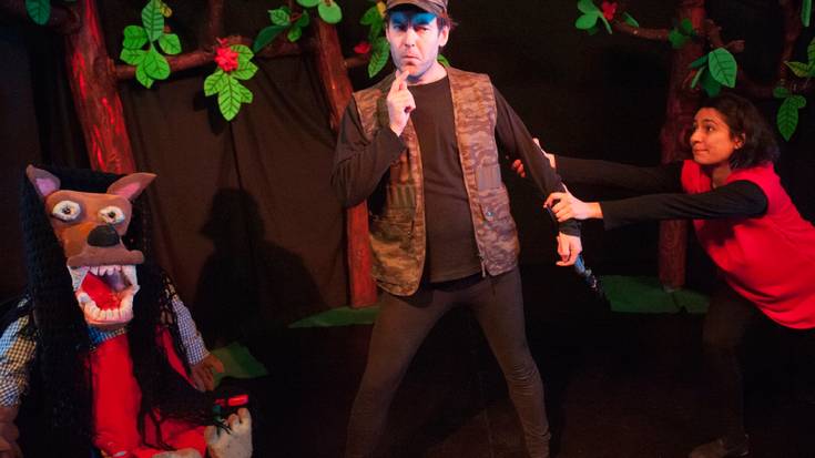 "Kalean otso etxean uso"