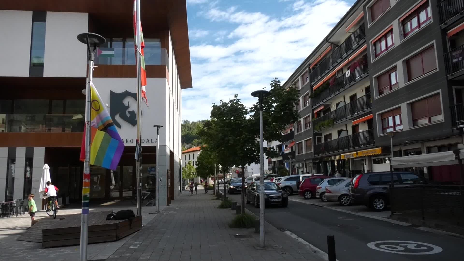 Zaldibiako LGTBI+ diagnostikorako herritarren ahotsak jaso nahi dituzte galdeketa baten bidez